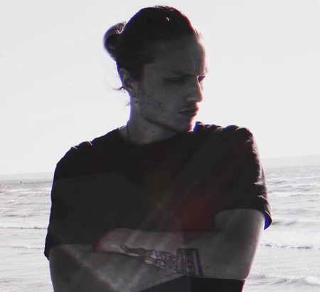 دانلود آهنگ قلب شیشه ای از پوبون