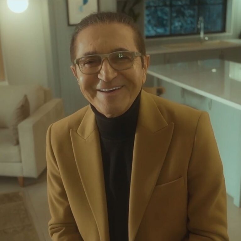 دانلود موزیک ویدئو عاشقم از فریدون آسرایی